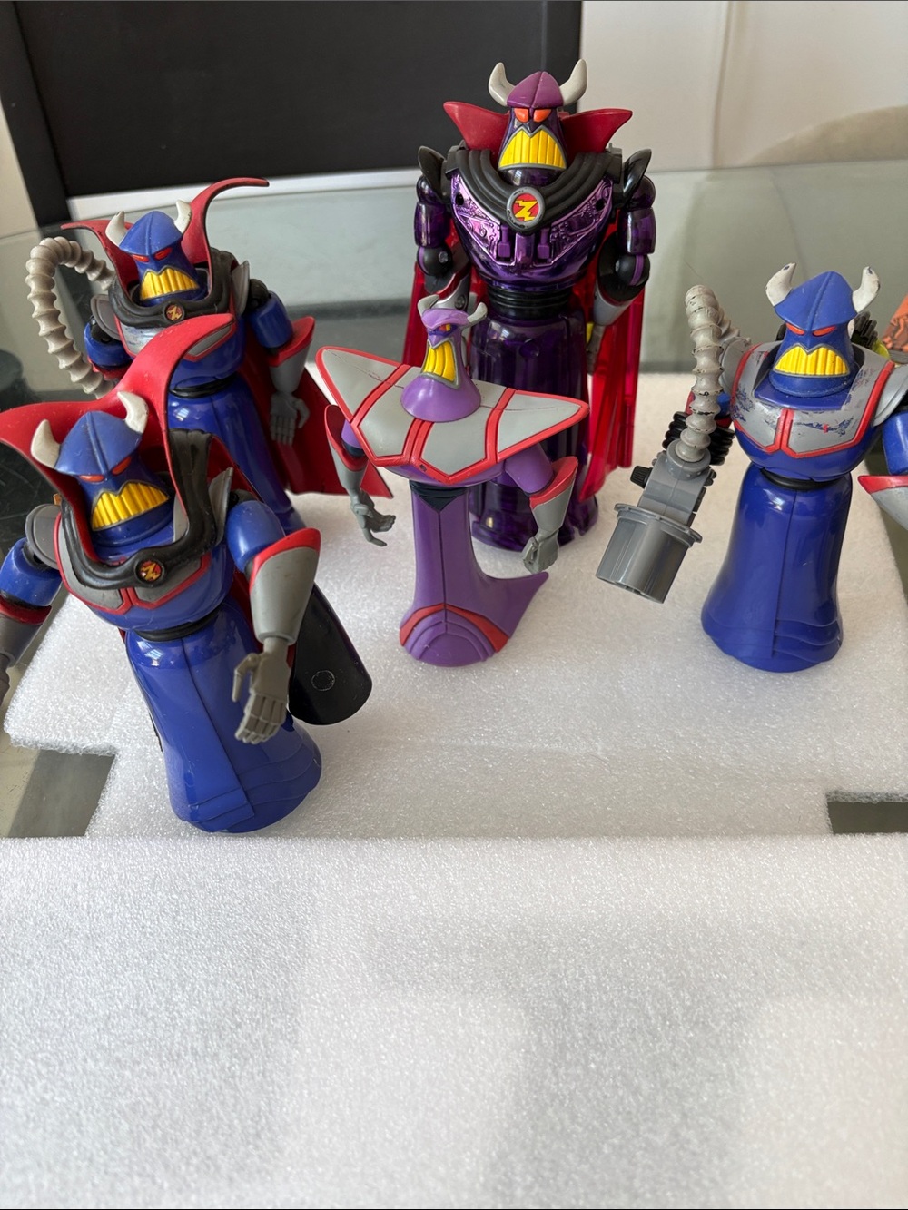 Purple & Blue Space Villain Action





-  1 rare Collectable markdowns pick one